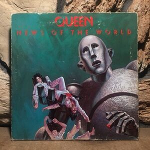 QUEEN “News Of The World” Gatefold Vinyl LP Album 1977